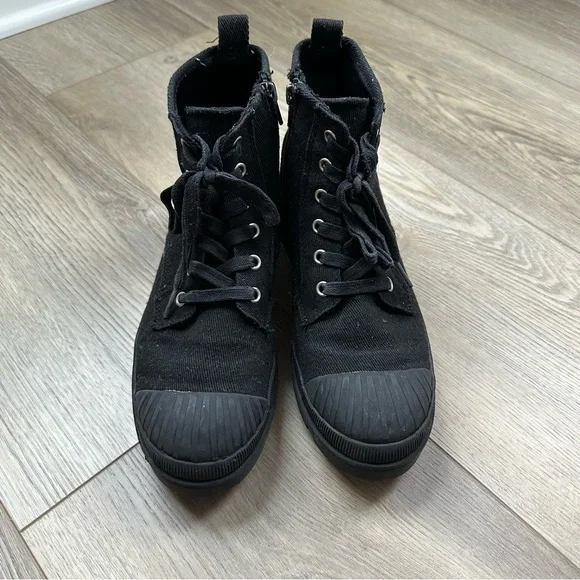 Universal Thread Black Canvas Combat Boots - Picture 2 of 9